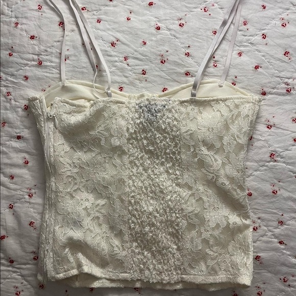 White corset tops - Picture 2 of 3